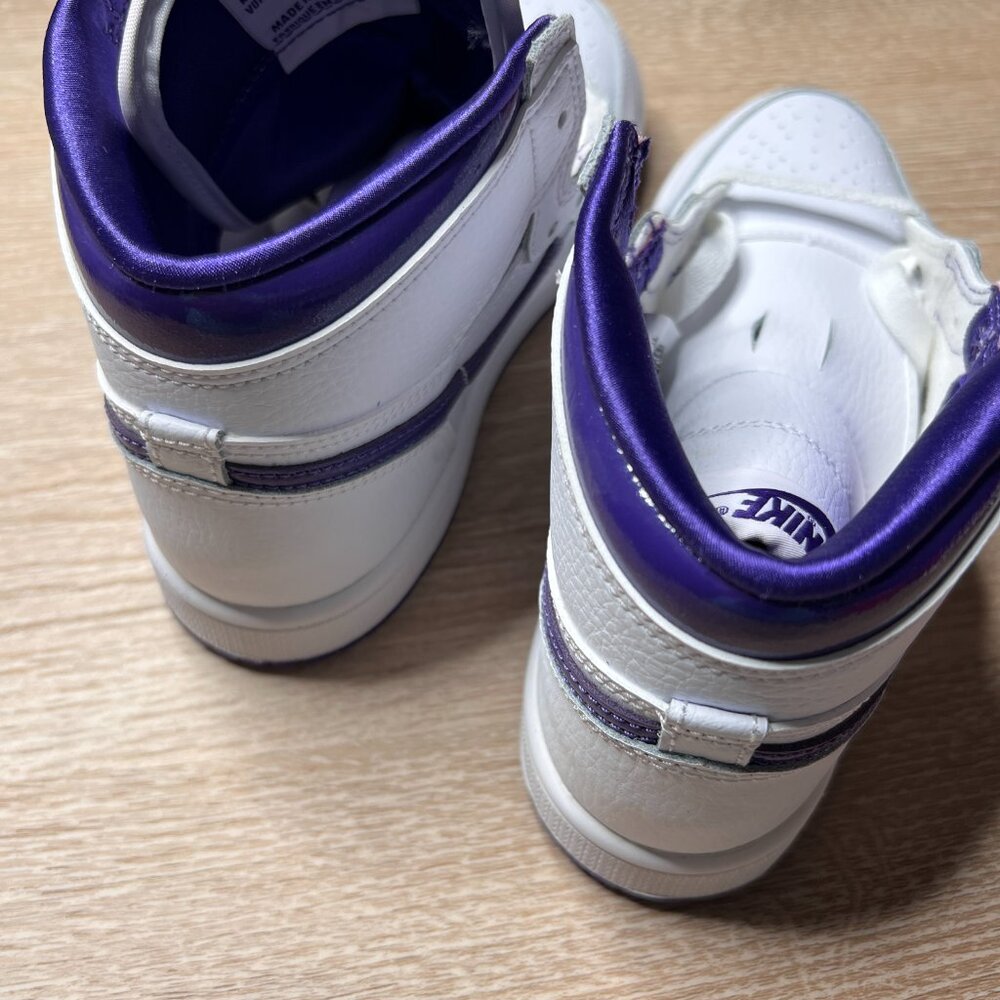 Jordan 1 Retro High "Court Purple” Size 2.5Y NWT - Picture 6 of 10